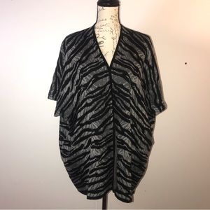 COPY - Leo & Nicole Gorgeous Cotton Poncho / Cardigan